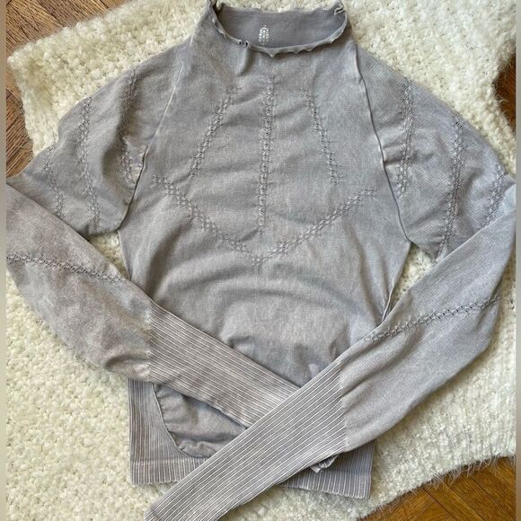 NWOT Free People Good Karma Hi Neck Layer Long Sleeve Top -Ice Grey Size XS - Picture 9 of 14